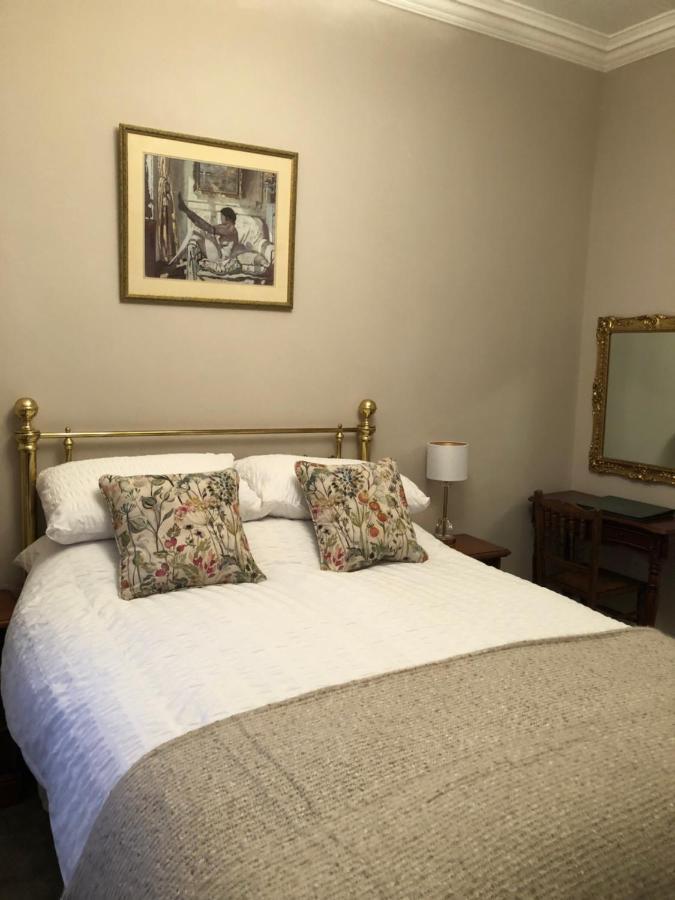 The Old Lodge Guest House ลินคอล์น ภายนอก รูปภาพ