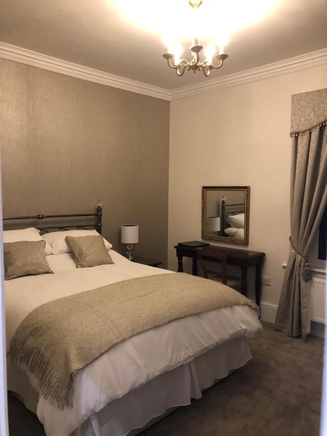 The Old Lodge Guest House ลินคอล์น ภายนอก รูปภาพ